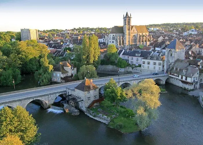 Homestay szállás Chez Mamichou Moret-sur-Loing